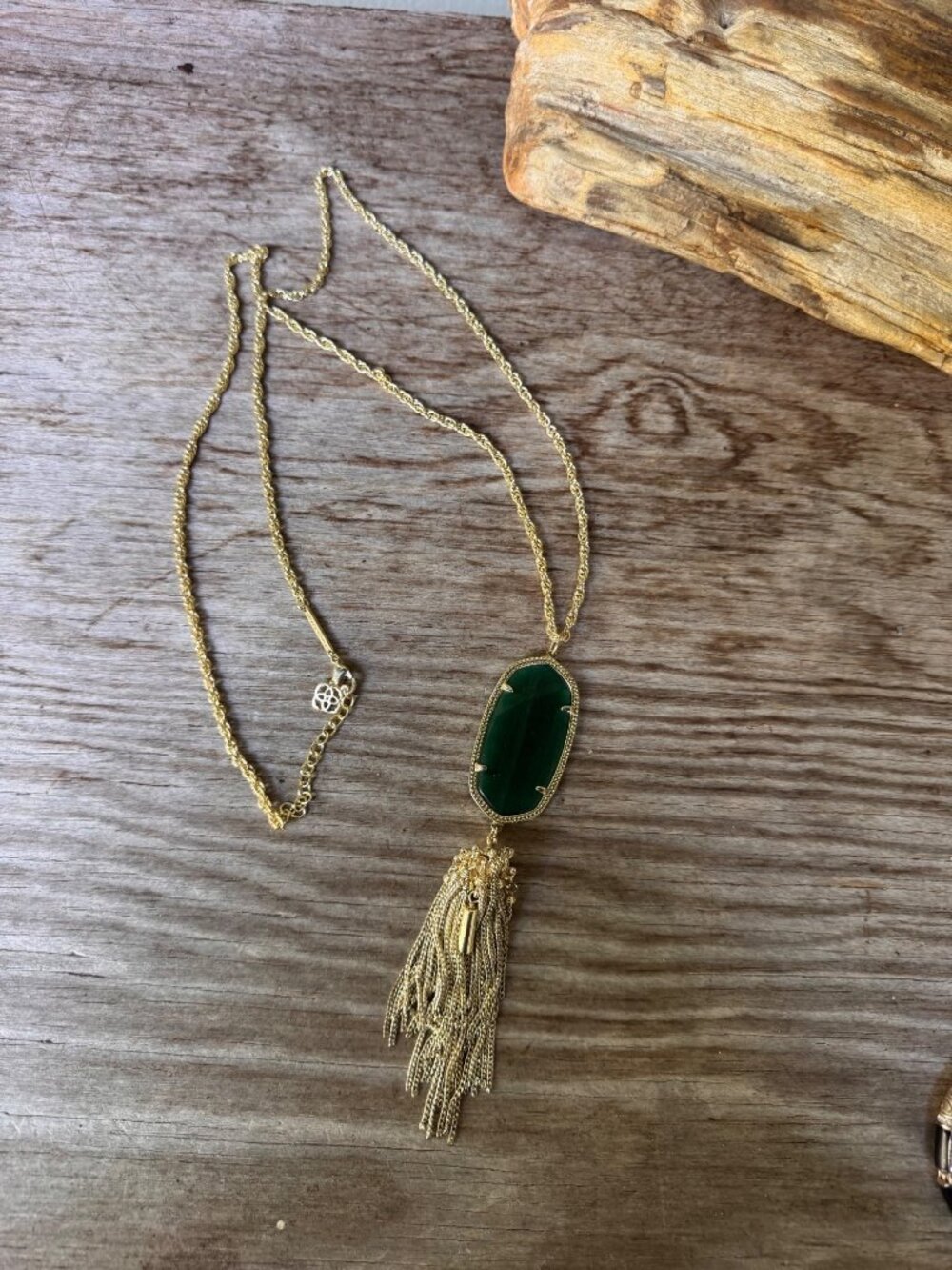 Kendra Scott Rayne Gold Tone Green Cats Eye Tassel Pendant Necklace Adjustable